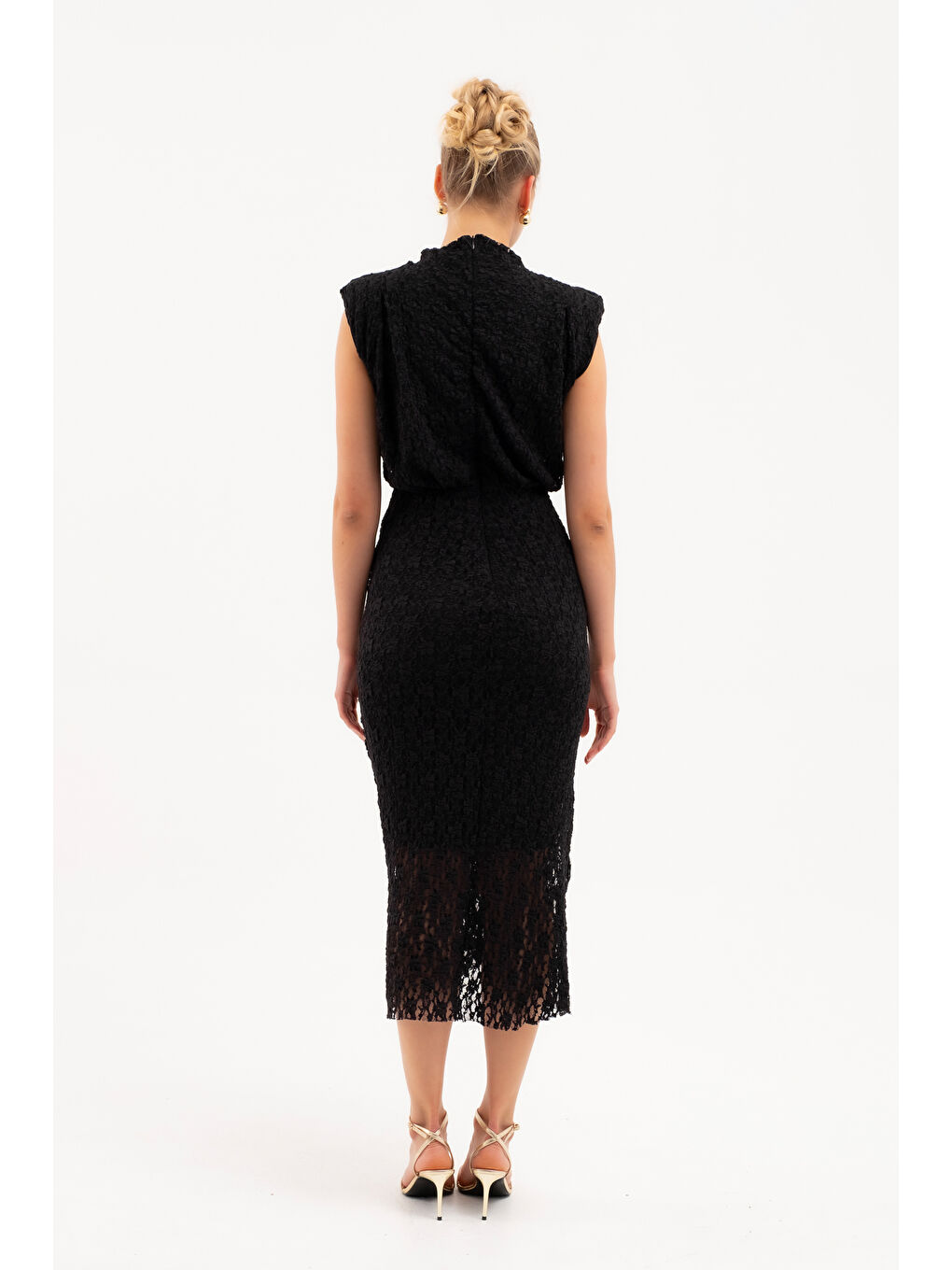 Kadın Siyah Gold Broşlu Dantel Elbise-5