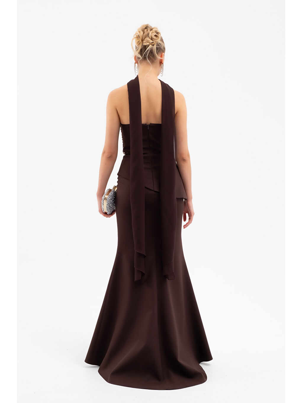 Kadın Kahverengi Straplez Taşlı Uzun Balık Abiye Elbise-5