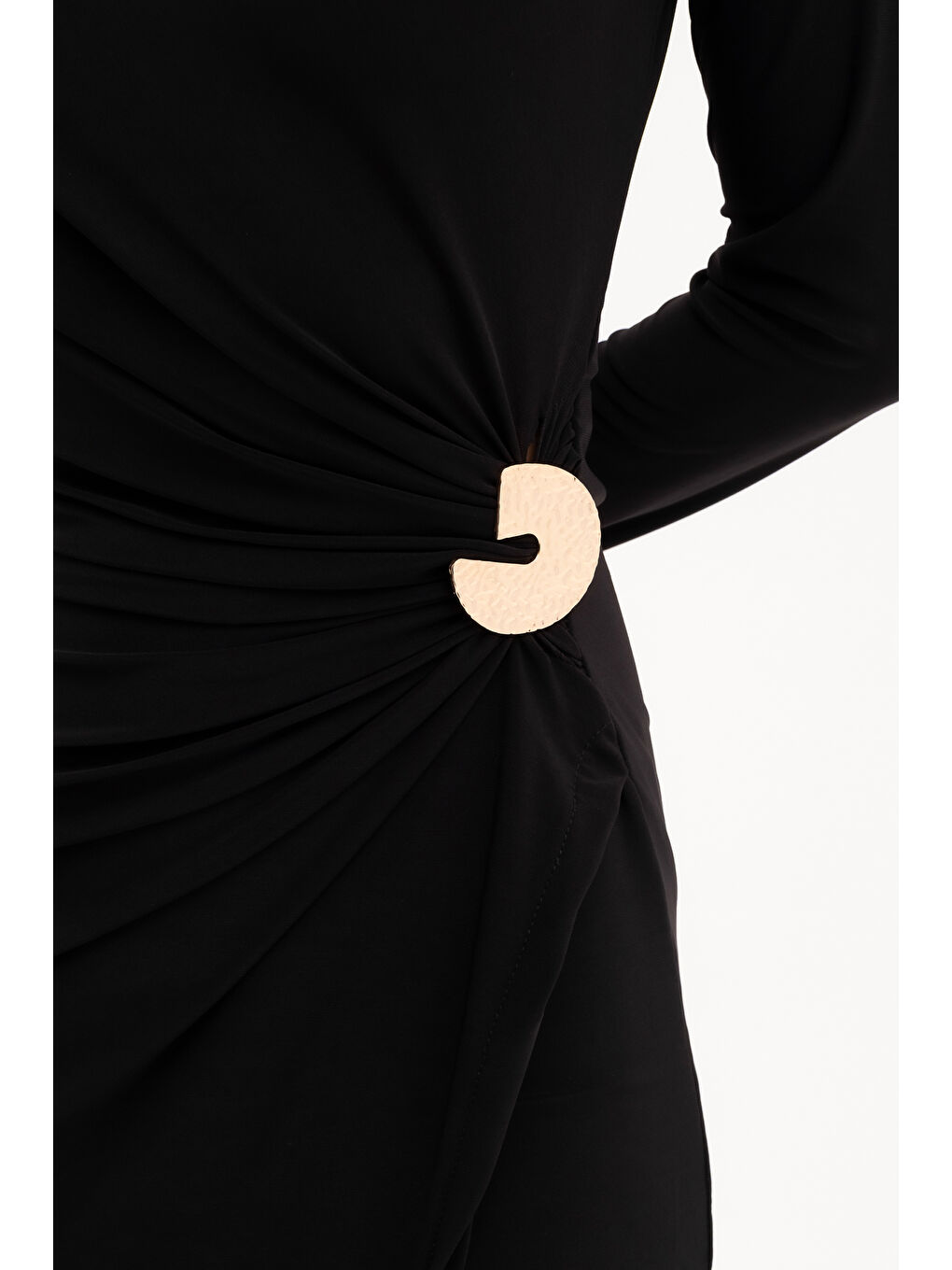 Kadın Siyah Aksesuar Detay Midi Elbise-3