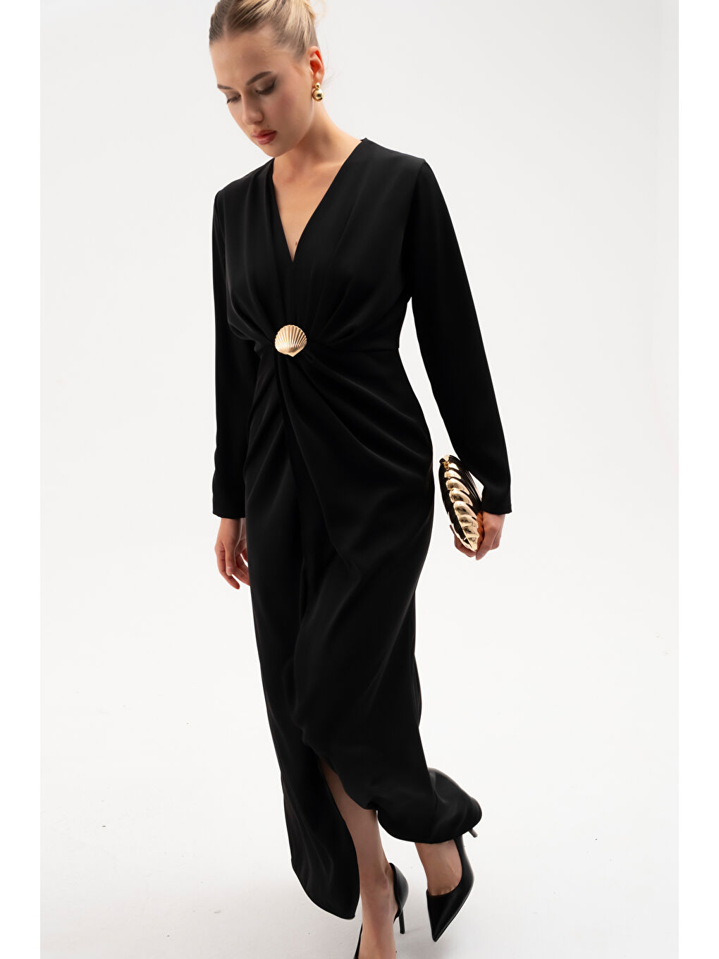 Kadın Siyah İstiridye Aksesuarlı Uzun Kol Elbise-2
