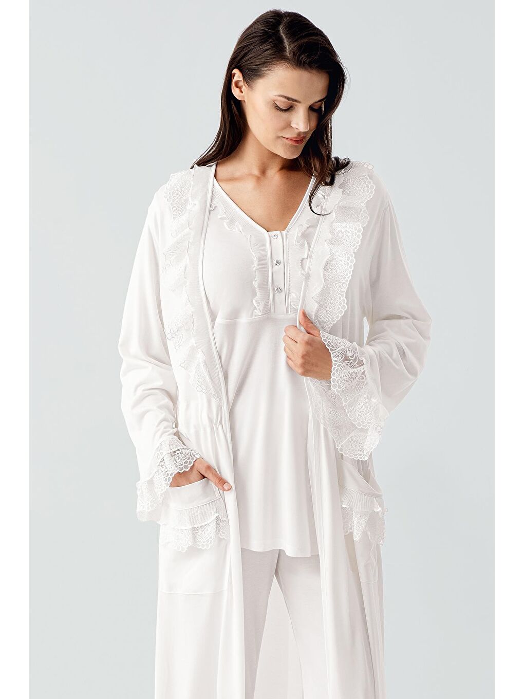 Ekru Uzun Kollu Dantelli Düğmeli Esnek Viskoz Sabahlık Pijama Takım 17304-2