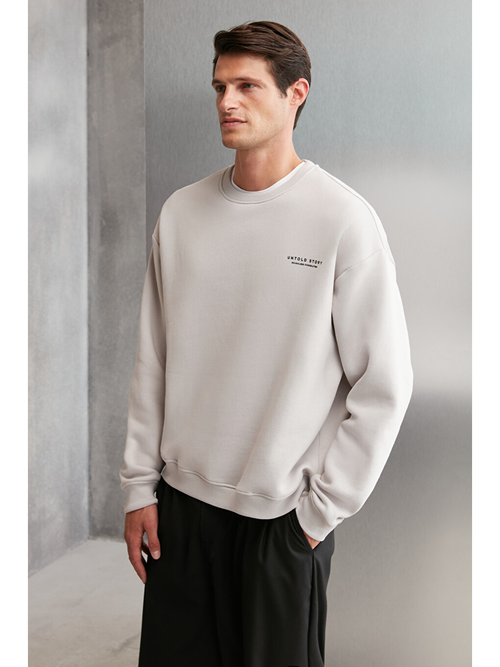 Bryan Erkek Yumuşacık Kumaşlı 3 İplik Oversize Bol Kesim Yuvarlak Yakalı Baskılı Gri Sweatshirt-3