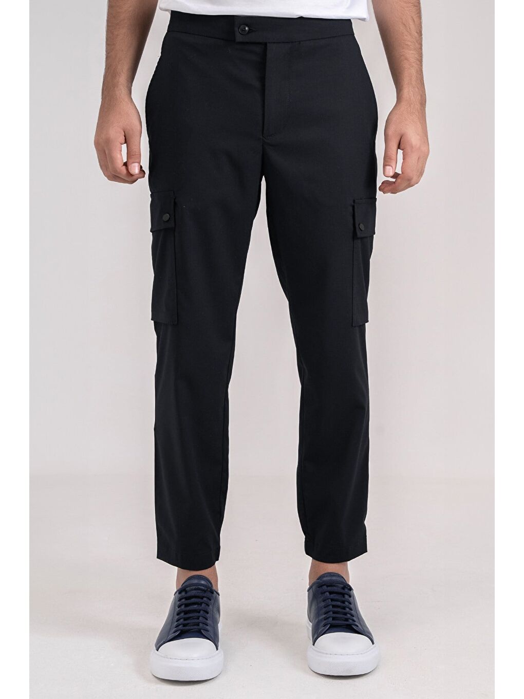 Giotelli Erkek Siyah Dar Kesim Slim Fit Viskon Dokuma Kargo Cep Normal Bel Pantolon-1
