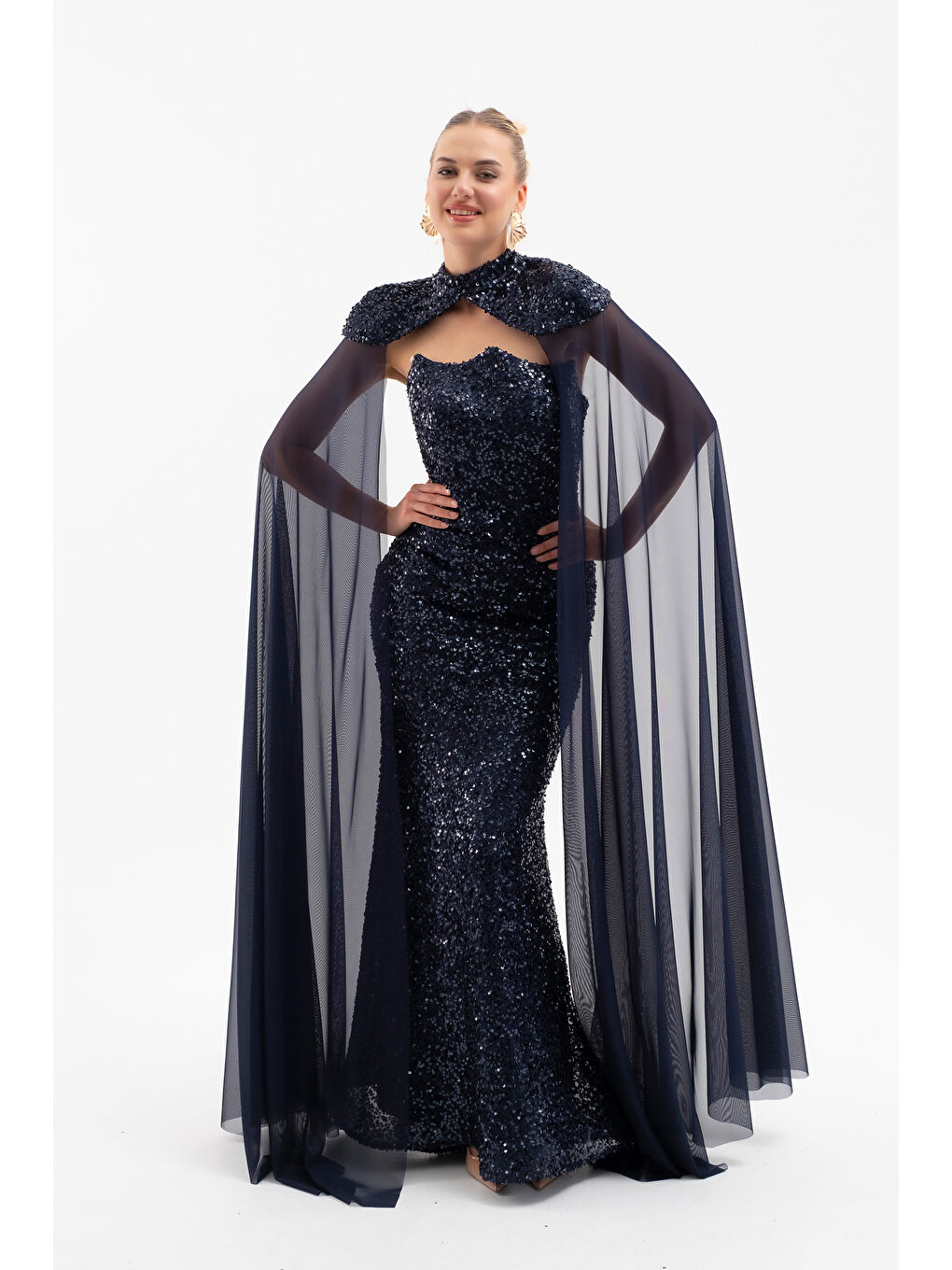 Kadın Lacivert Tül Pelerinli Straplez Uzun Pullu Abiye Elbise-1