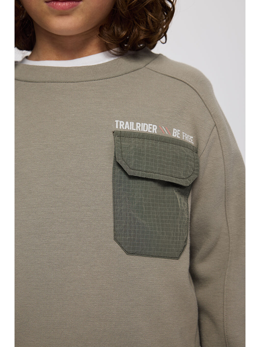 Erkek Çocuk Yuvarlak Yaka Cepli Baskılı Parça Detaylı Antrasit Sweatshirt-5