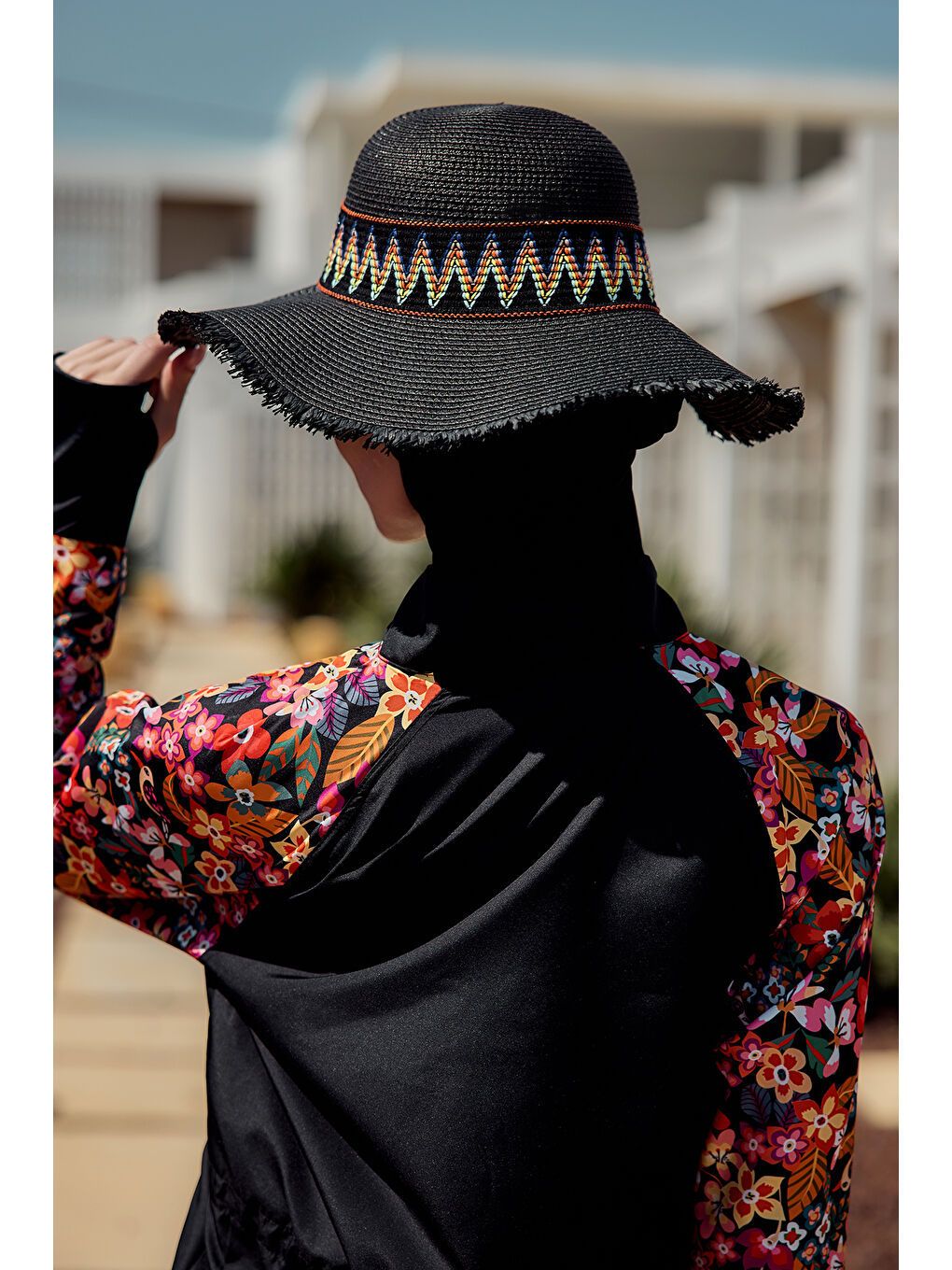 Kenarları Püsküllü Zigzag Şerit Detaylı Hasır Şapka Plaj Şapkası RŞ-2101 Siyah-1