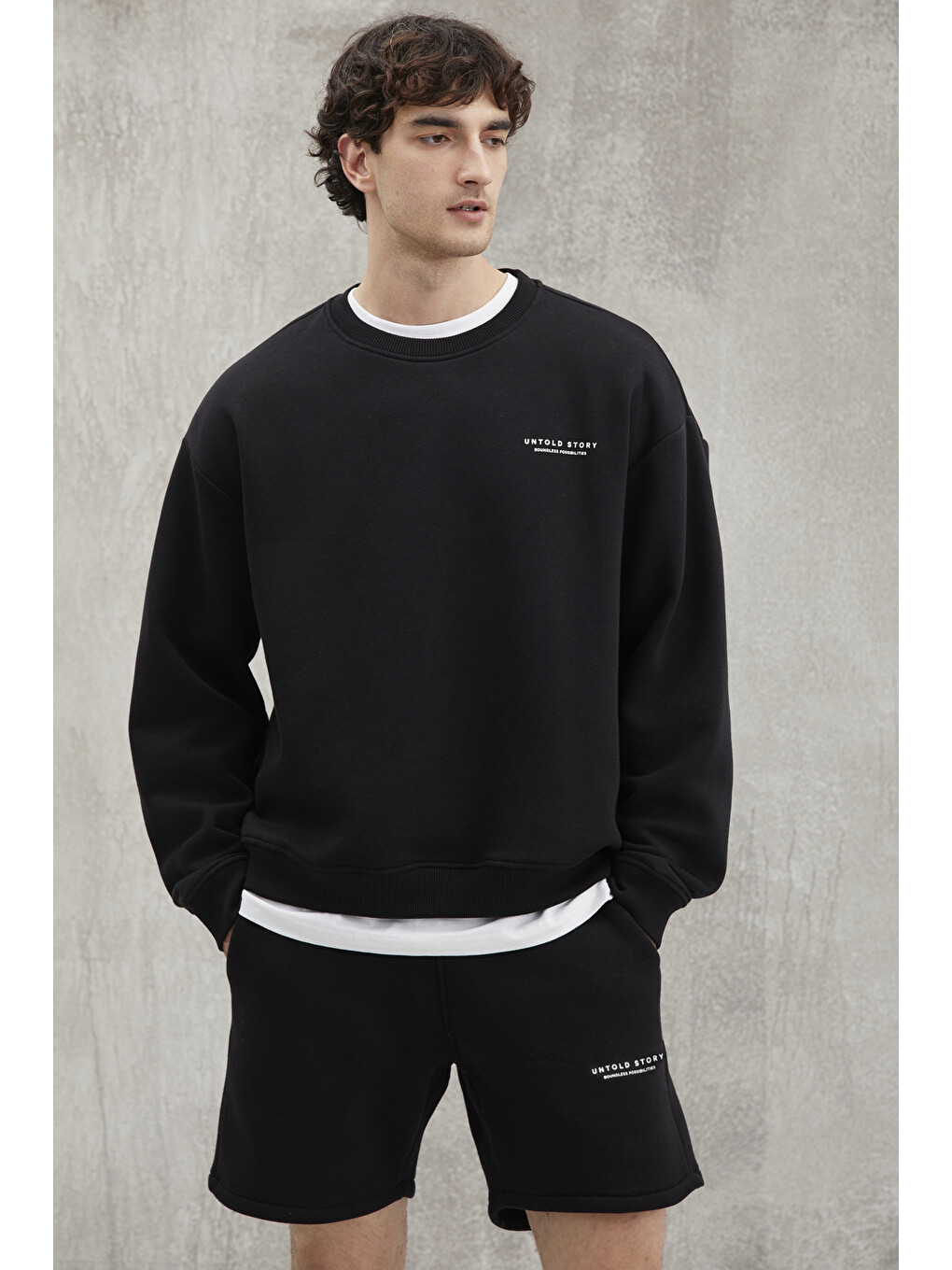 Bryan Erkek Yumuşacık Kumaşlı 3 İplik Oversize Bol Kesim Yuvarlak Yakalı Baskılı Siyah Sweatshirt