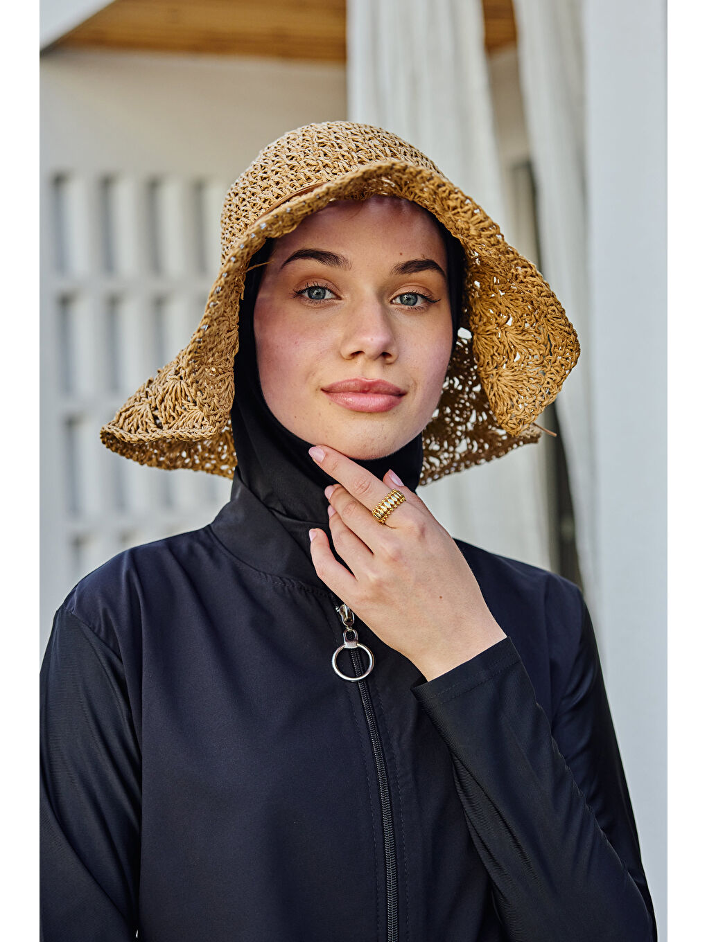 Kahverengi Kurdele Detay El Örgüsü Hasır Şapka RŞ-2102 Camel01