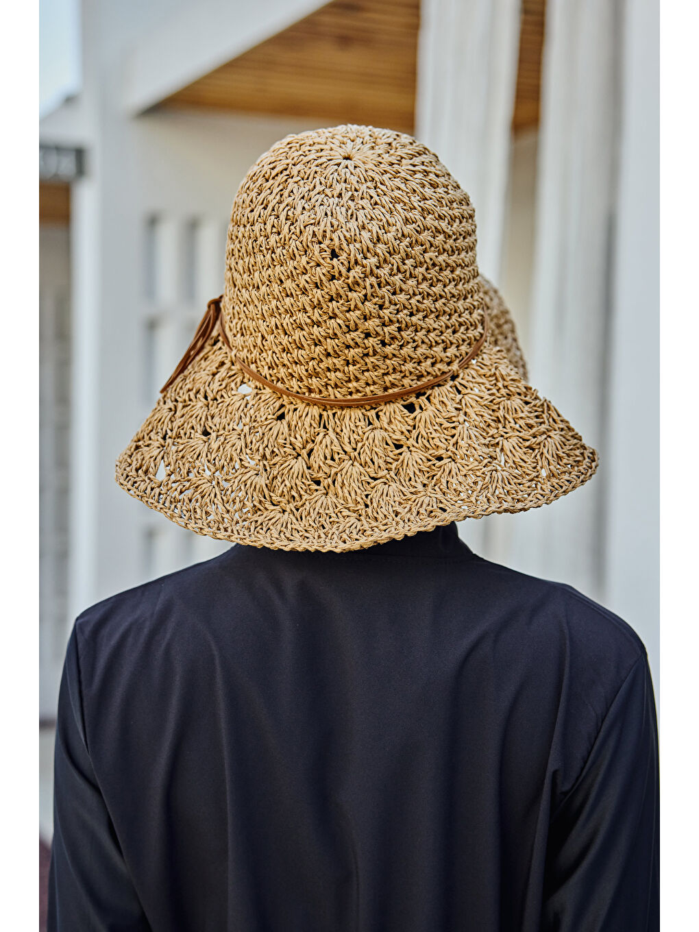 Kahverengi Kurdele Detay El Örgüsü Hasır Şapka RŞ-2102 Camel01-3