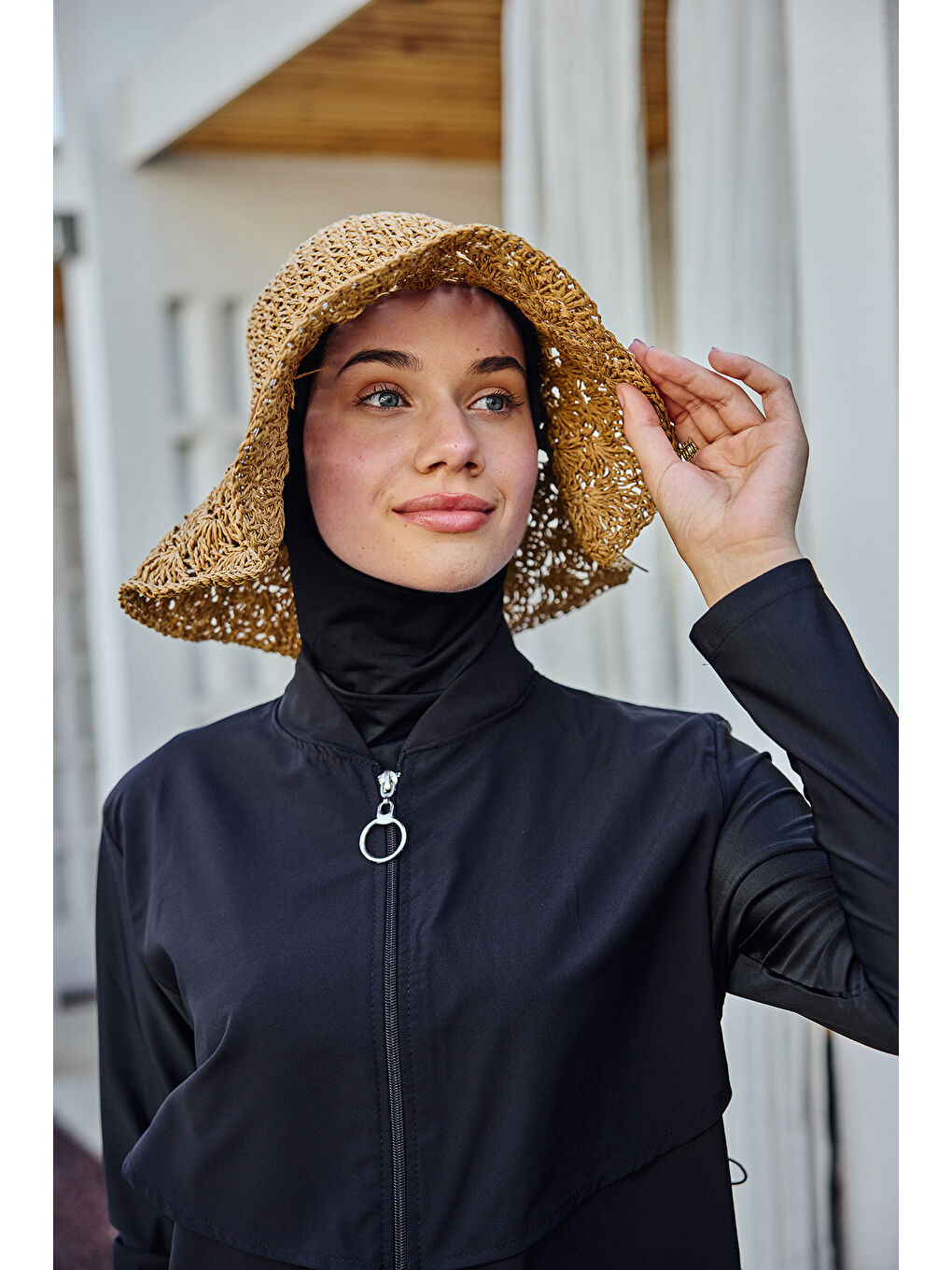 Kahverengi Kurdele Detay El Örgüsü Hasır Şapka RŞ-2102 Camel01-4