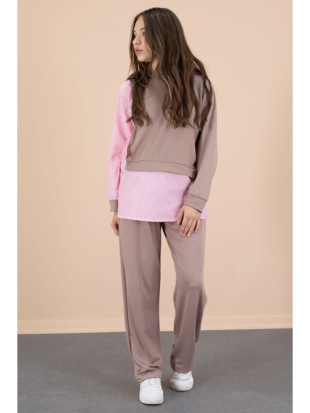 Kahverengi Kahve Çizgi Desenli Taş Detaylı Bluzlu Kız Çocuk Kuşaklı Pantolonlu 2li Takım 20660-1