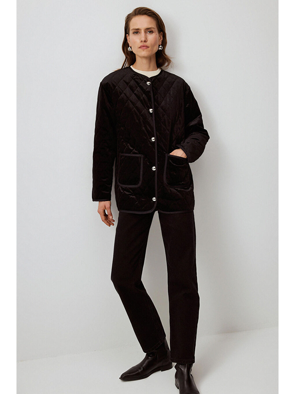 Siyah Kapitone Kadife Ceket-3