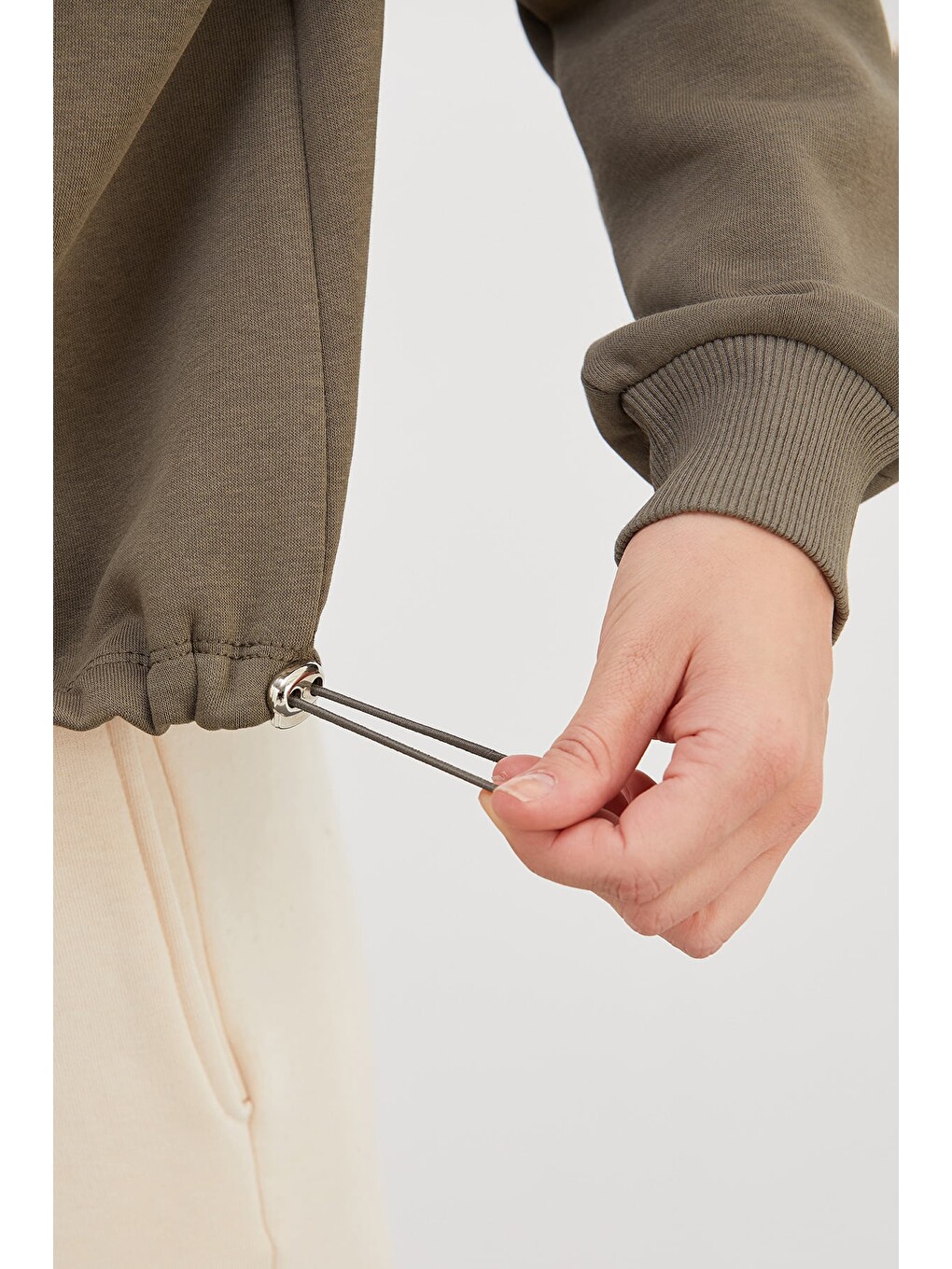 Haki 3 İplik Ayıcık Nakışlı Stoperli Oversize Sweatshirt-4