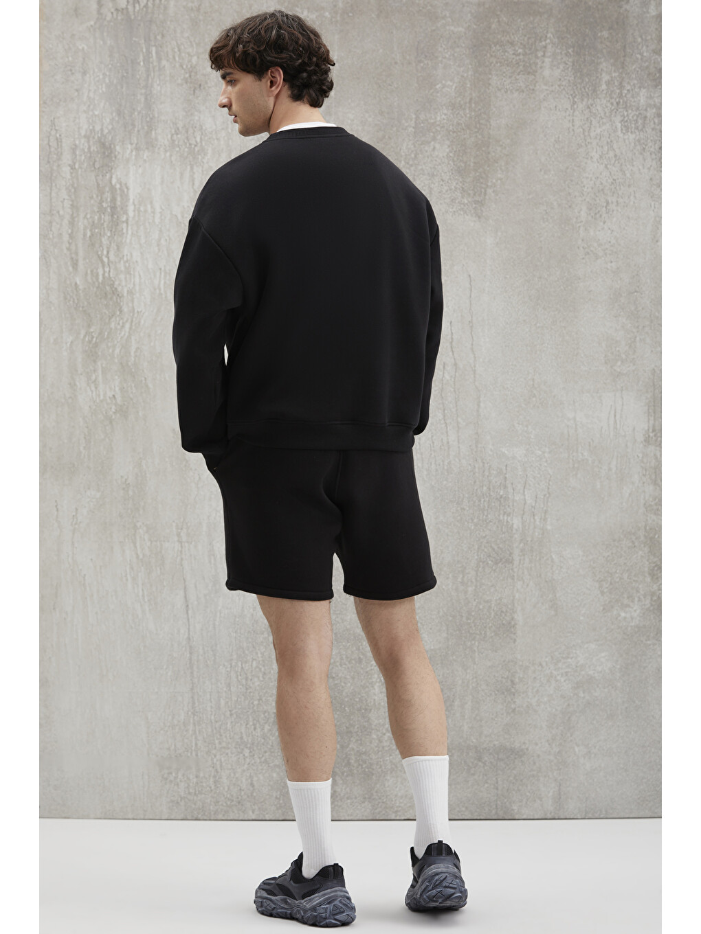 Bryan Erkek Yumuşacık Kumaşlı 3 İplik Oversize Bol Kesim Yuvarlak Yakalı Baskılı Siyah Sweatshirt-5