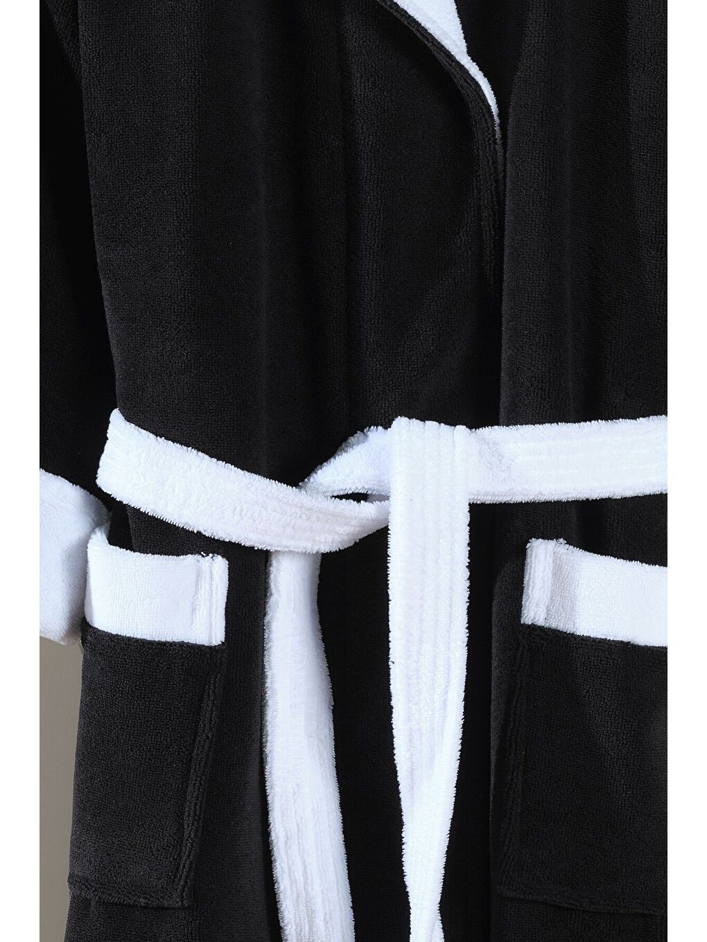 Siyah Biyeli Kapüşonlu Bambu Bornoz-SİYAH-BEYAZ-3XL-XXL-L/XL-S/M-1