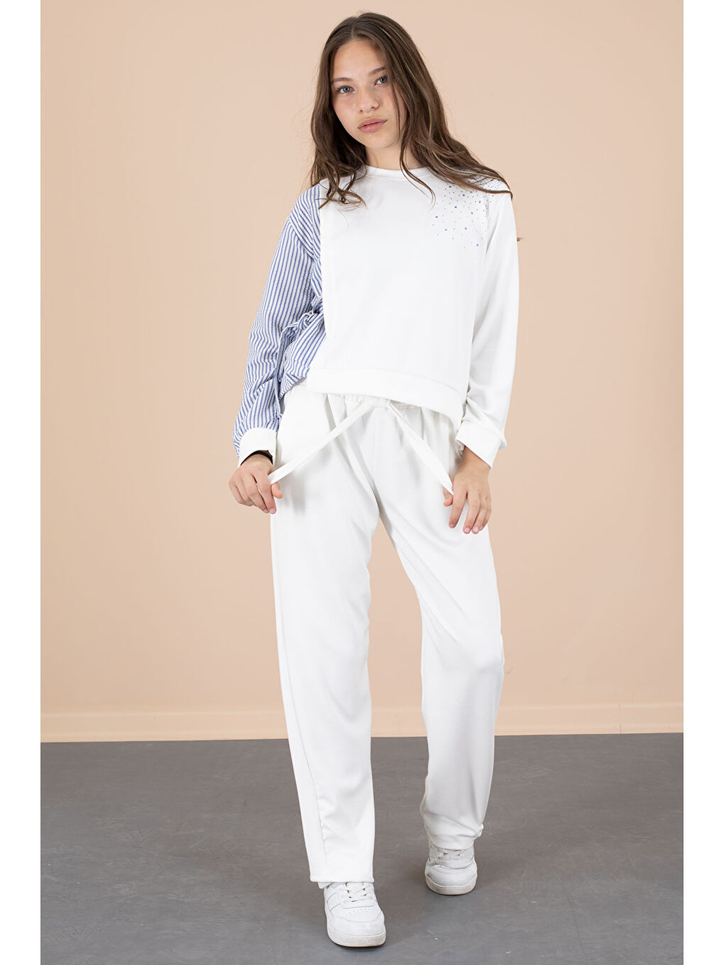 Mavi Çizgi Desenli Taş Detaylı Bluzlu Kız Çocuk Kuşaklı Pantolonlu 2li Takım 20655-4