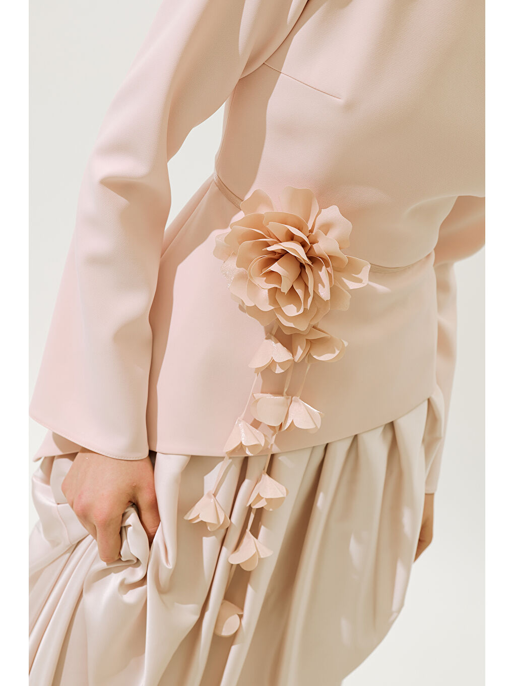 Pembe Çiçek Salkımlı Kemer Pudra-1