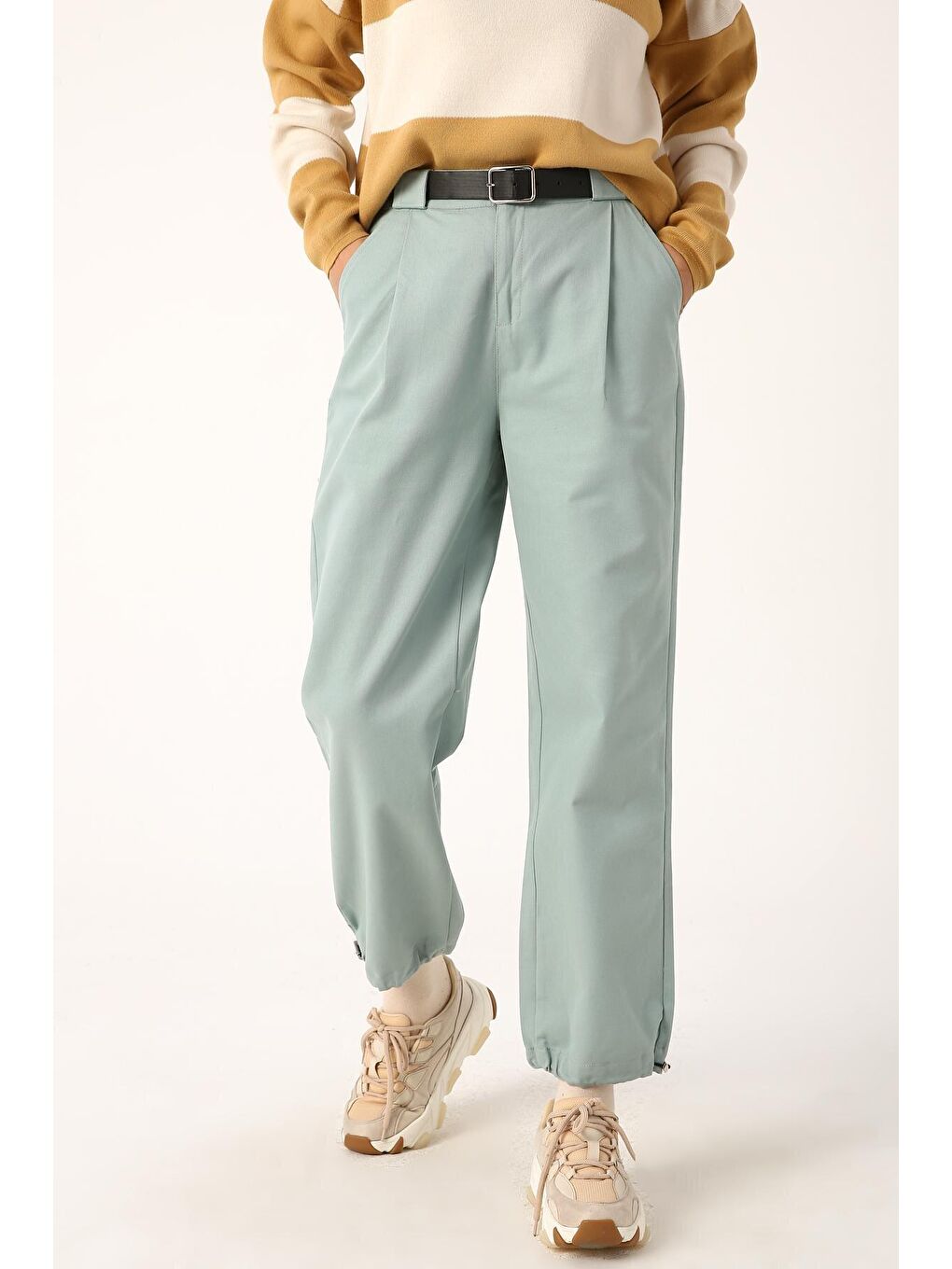 Yeşil Mint Pileli Spor Kemerli Pantolon-2