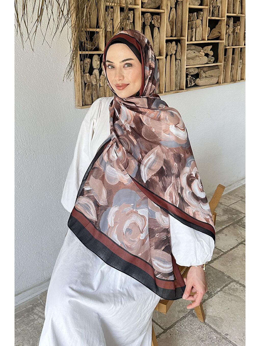 Çiçek Desen Pamuk Şal Siyah Kahverengi-1
