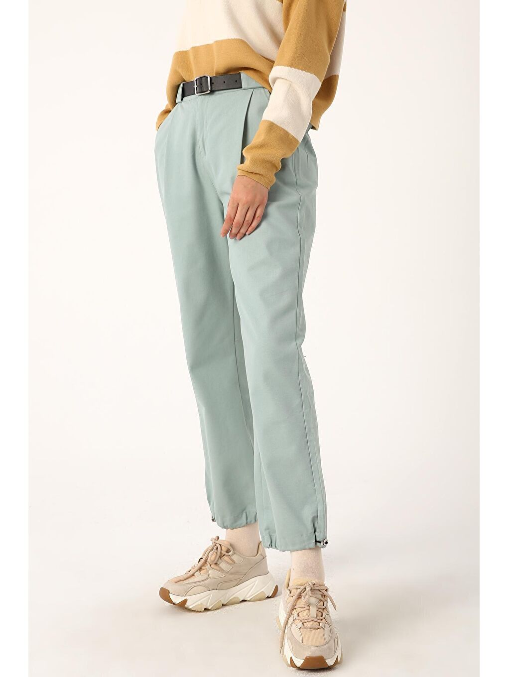 Yeşil Mint Pileli Spor Kemerli Pantolon-3