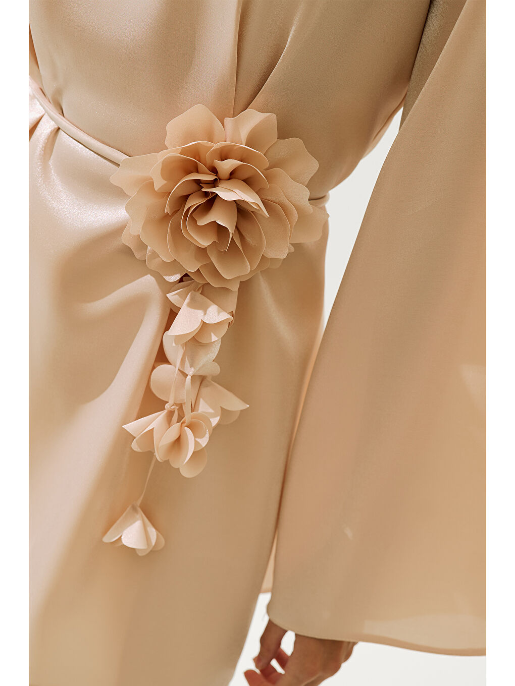 Pembe Çiçek Salkımlı Kemer Pudra-5