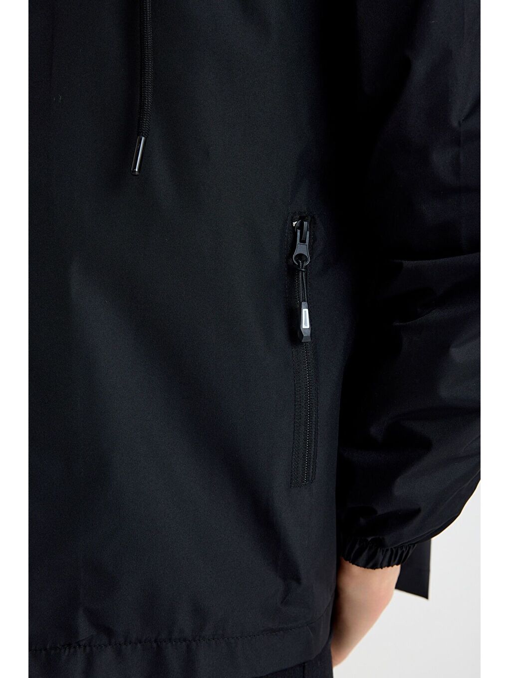 Kadın Astarlı Kapüşonlu Siyah Rüzgarlık & Yağmurluk-2