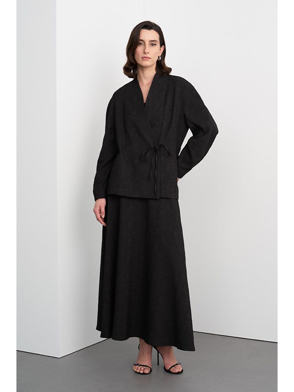 Ari Dokulu Ceket Etek Takım Siyah-1