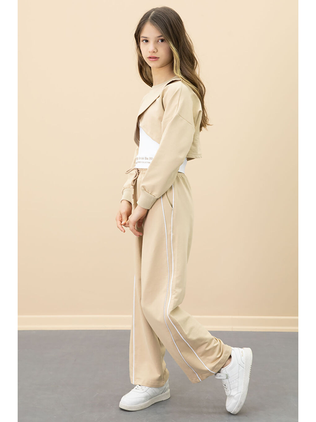 Bej Şerit Detaylı Geniş Paça Croplu Kız Çocuk 3'lü Takım 20703-2