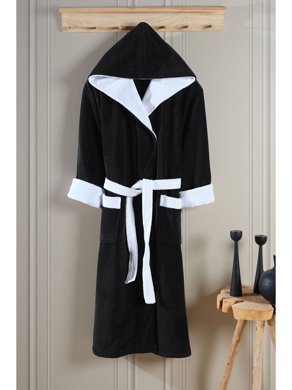 Siyah Biyeli Kapüşonlu Bambu Bornoz-SİYAH-BEYAZ-3XL-XXL