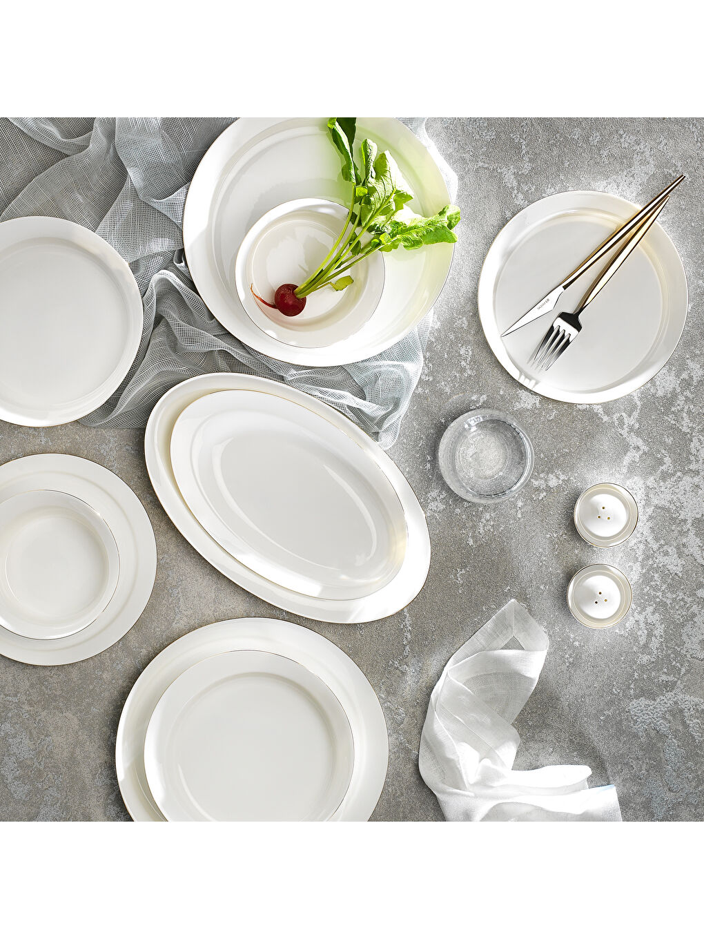 Beyaz Superfine Bone Lux Yemek Takımı 56 Parça-Gold