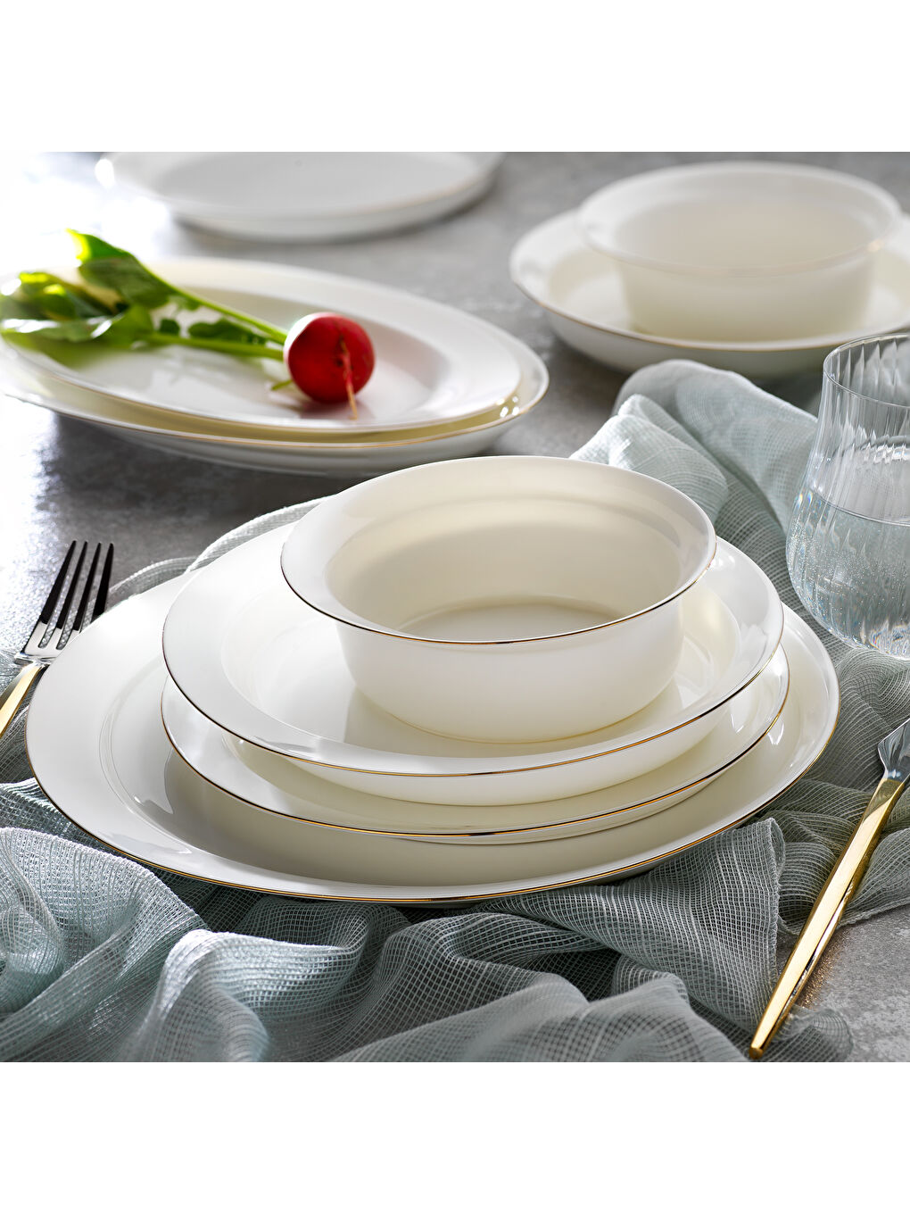 Beyaz Superfine Bone Lux Yemek Takımı 56 Parça-Gold-1