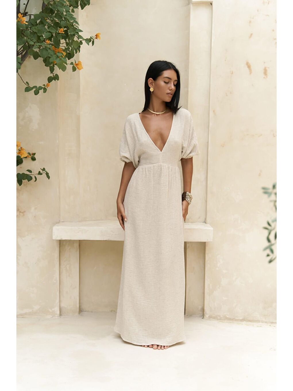 Habire Sırt Dekolteli Bej Elbise-7