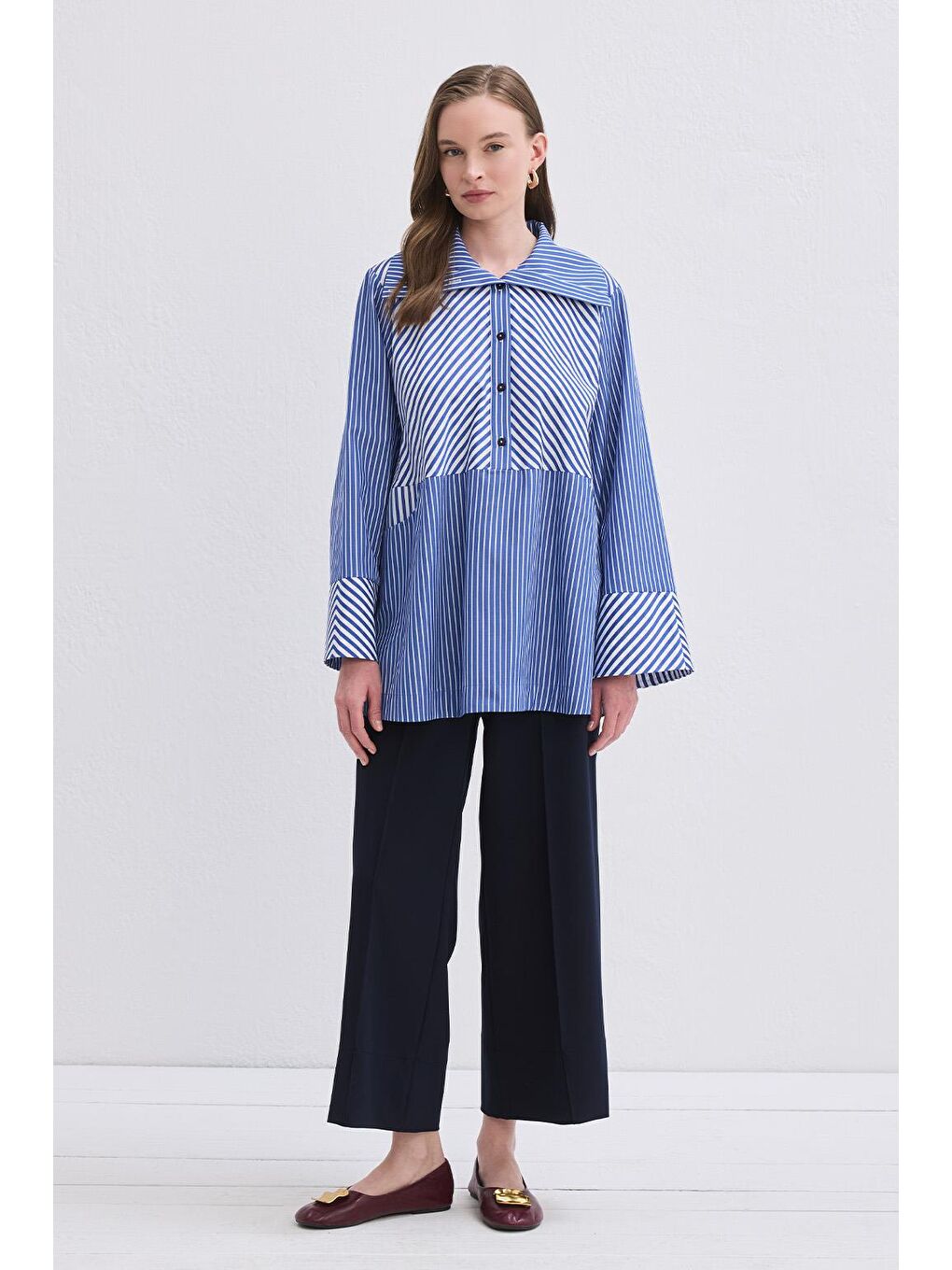 Çizgili Kontrast Geniş Yaka Gömlek Mavi-1