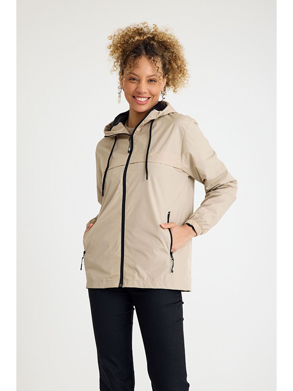 Bej Kadın Astarlı Kapüşonlu Taş Rüzgarlık & Yağmurluk-4