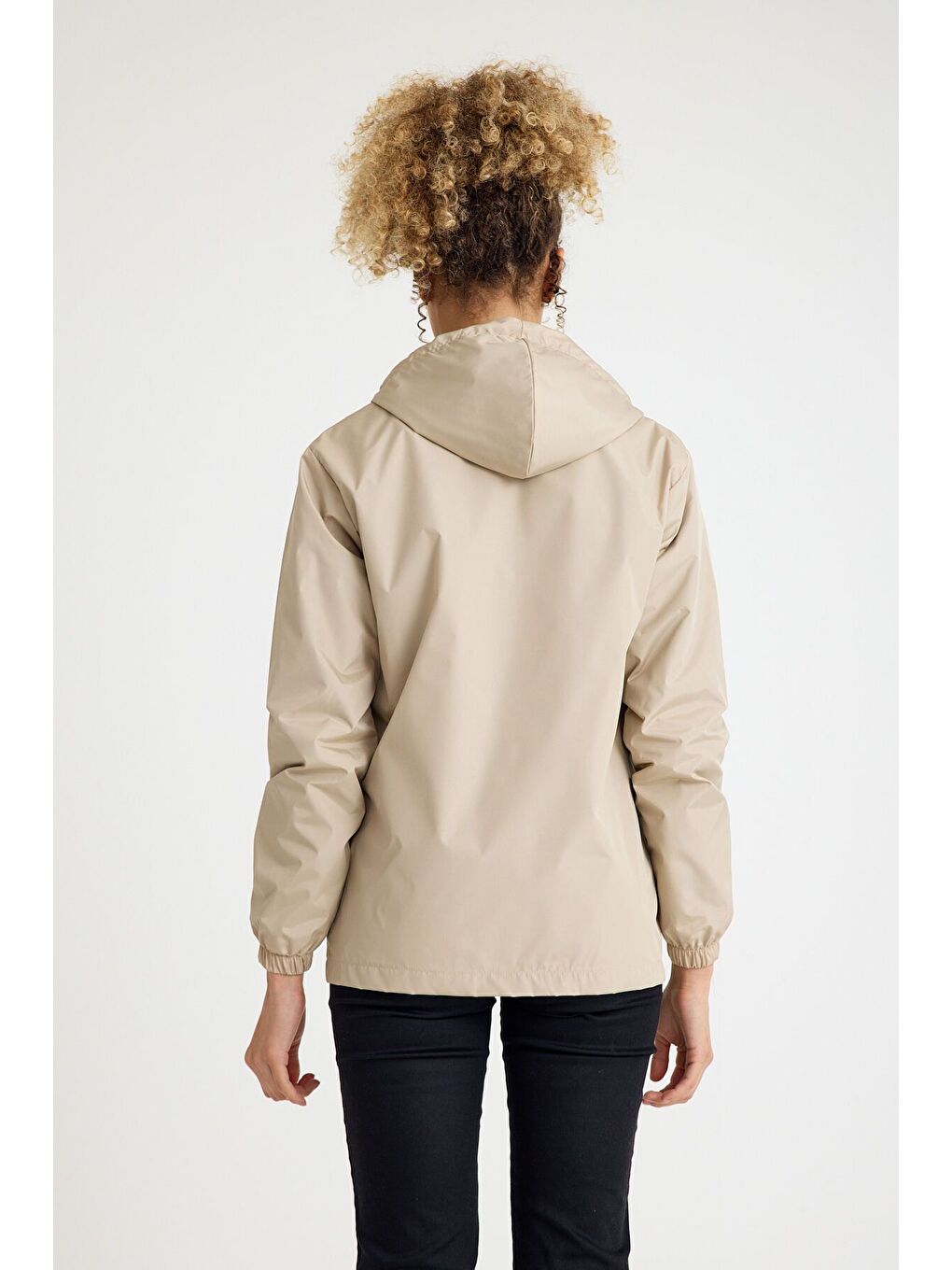 Bej Kadın Astarlı Kapüşonlu Taş Rüzgarlık & Yağmurluk-5