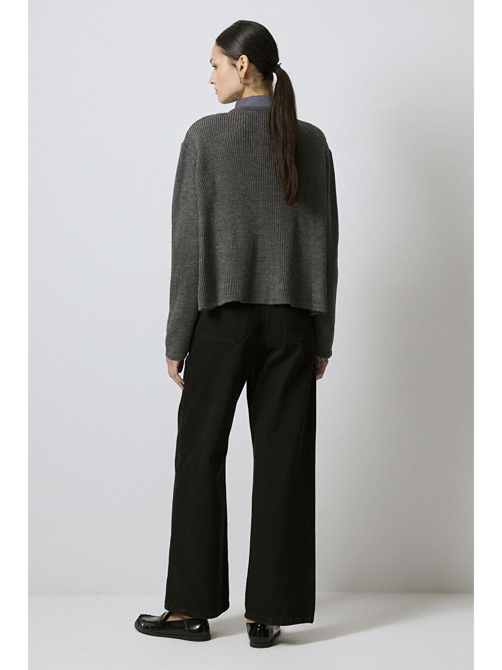 Antrasit Gold Düğmeli Kısa Hırka-4