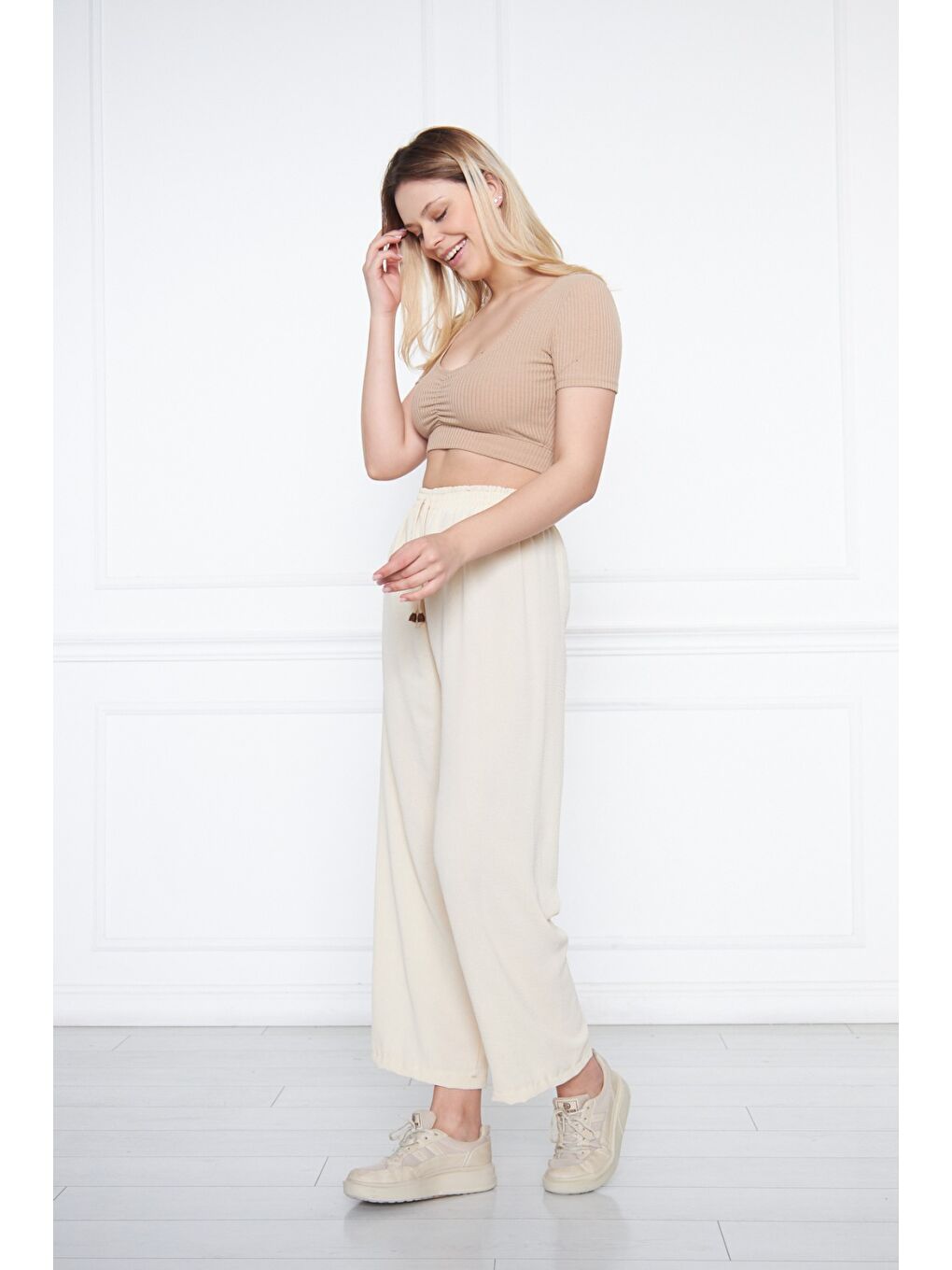 Ekru Kadın Aerobin Geniş Paça Palazzo Bel Lastikli Pantolon-1