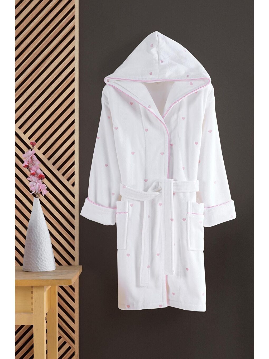 Pembe Kalpli Nakışlı %100 Pamuk Love Serisi Bornoz-PUDRA-S/M-L/XL