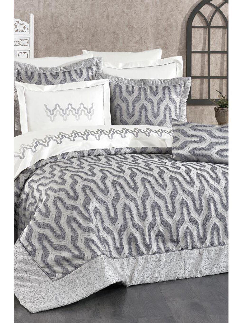 Amira 10 Parça Çift Kişilik Çeyiz Seti Antrasit