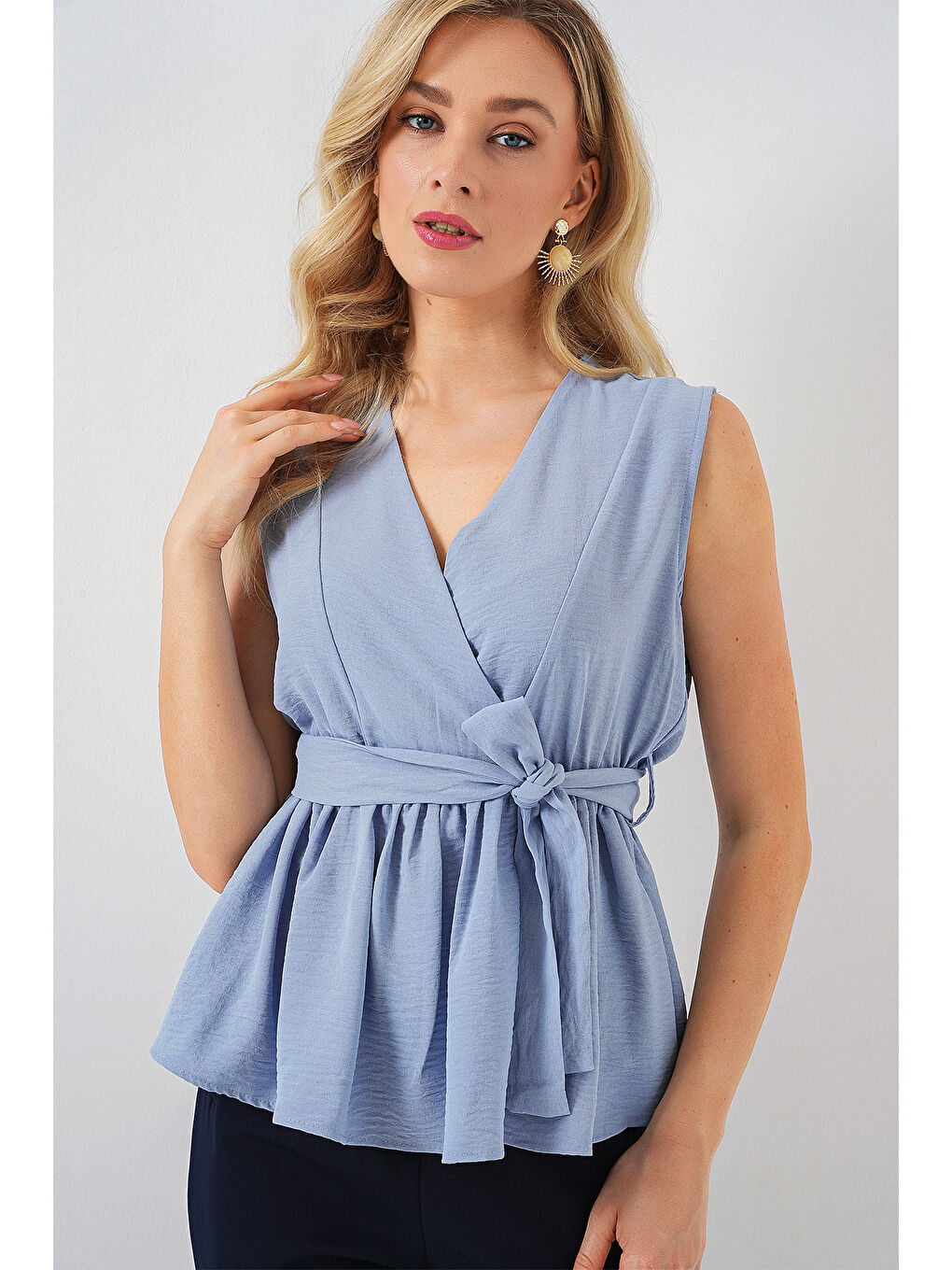 Kadın Kruvaze Yaka Kolsuz Bluz 966 - Mavi