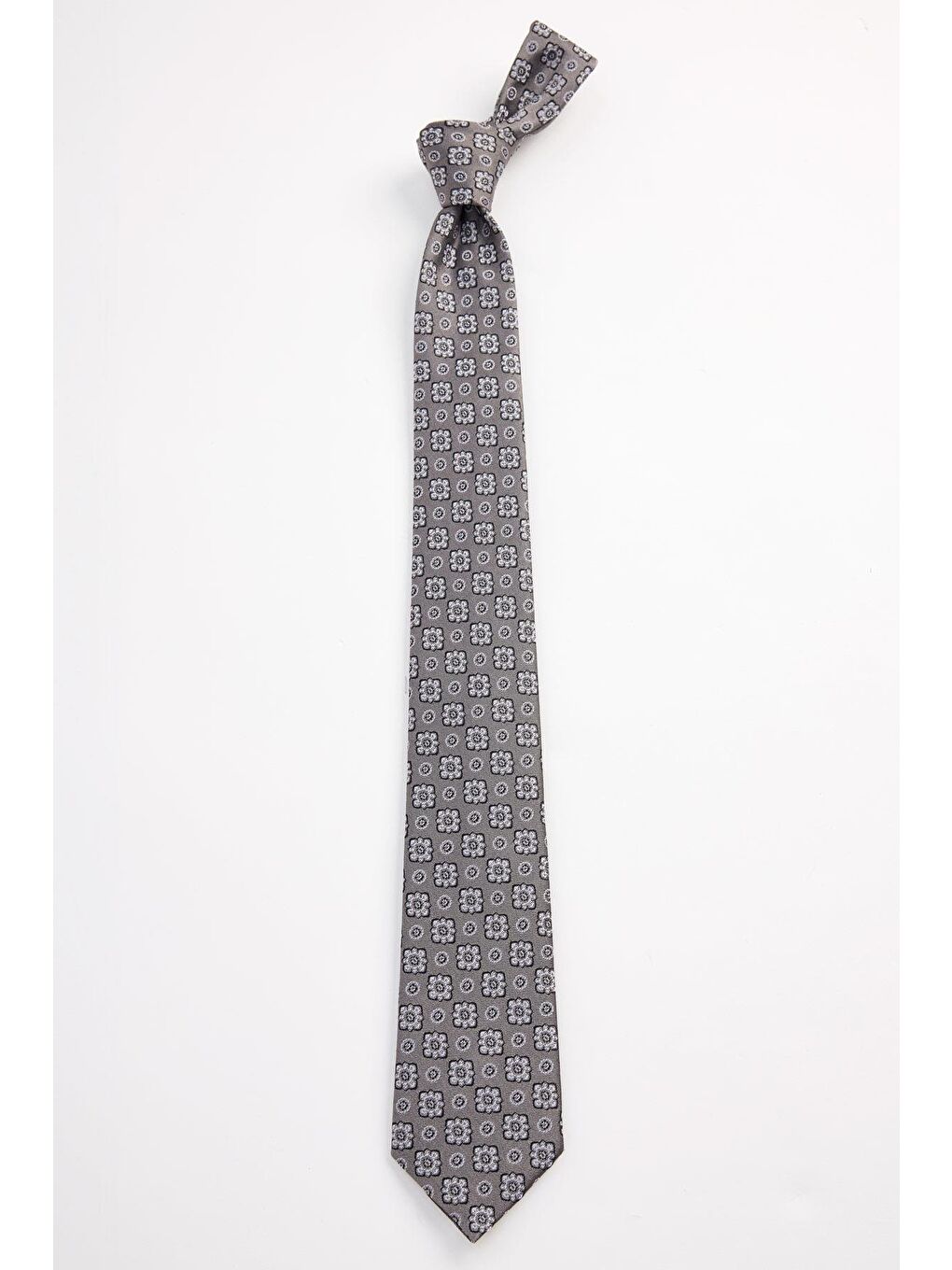 Karışık Klasik Cep Mendilli Desenli Kravat-1