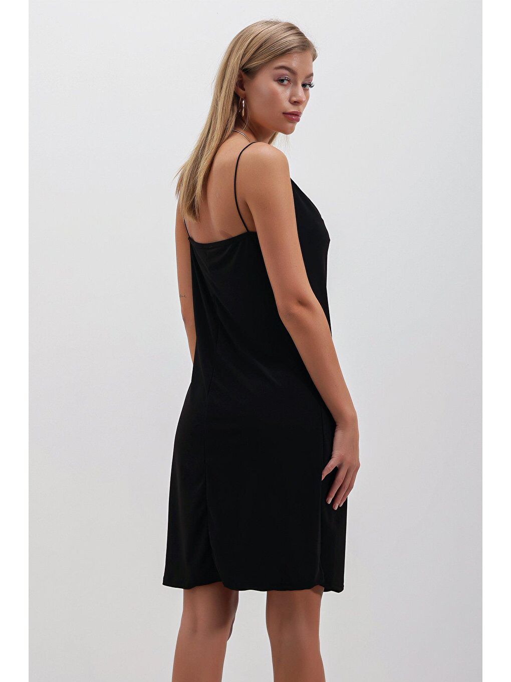 Siyah İp Askılı Sandy ELBİSE-3