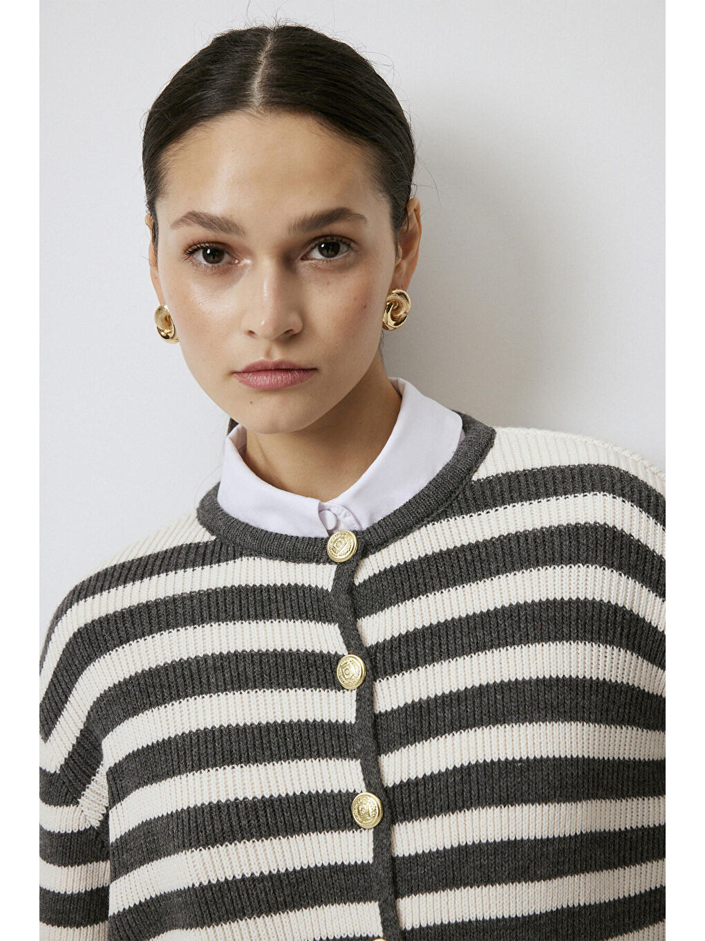 Antrasit Gold Düğmeli Çizgili Uzun Hırka-4