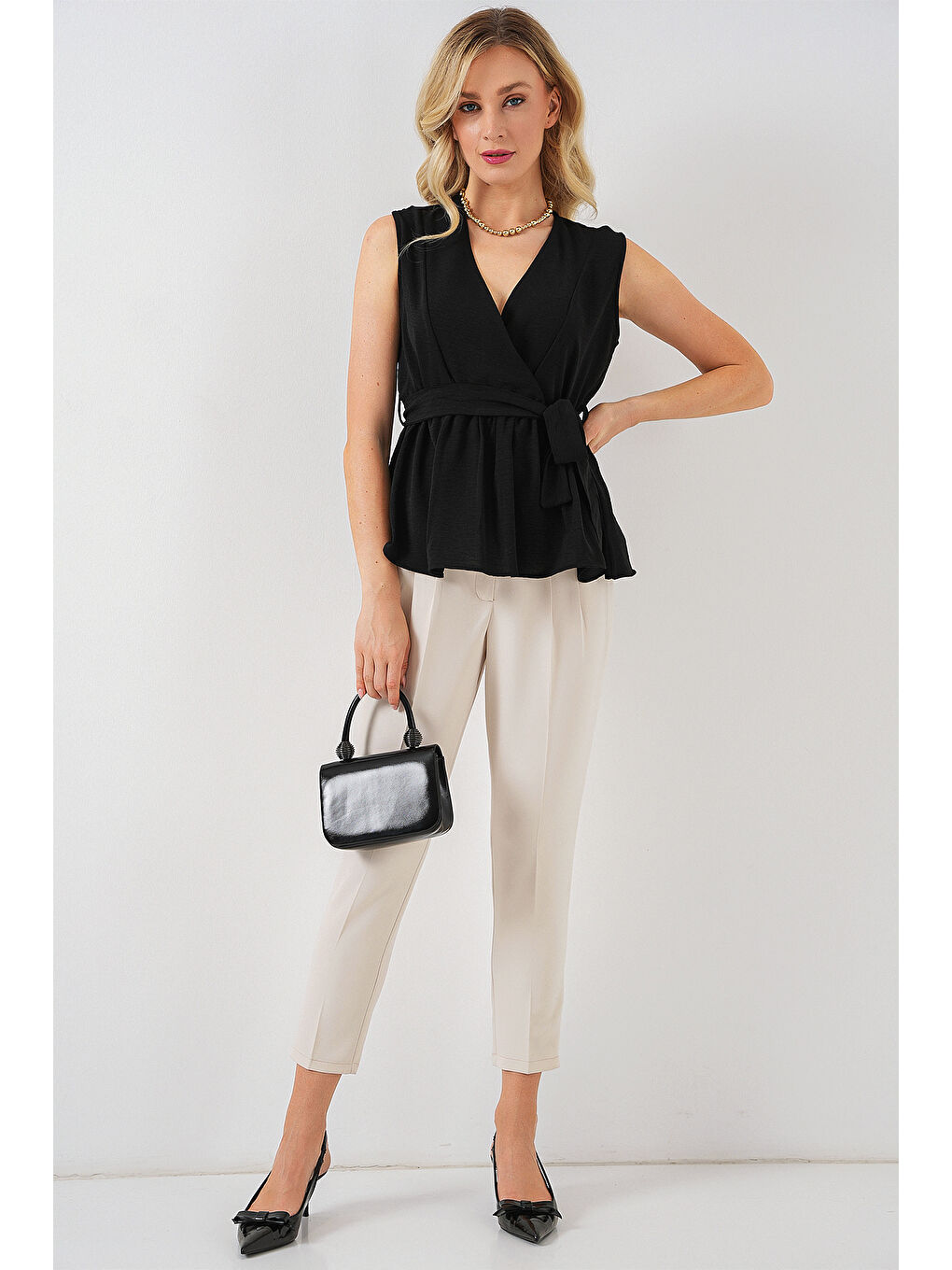 Kadın Kruvaze Yaka Kolsuz Bluz 966 - Siyah-1