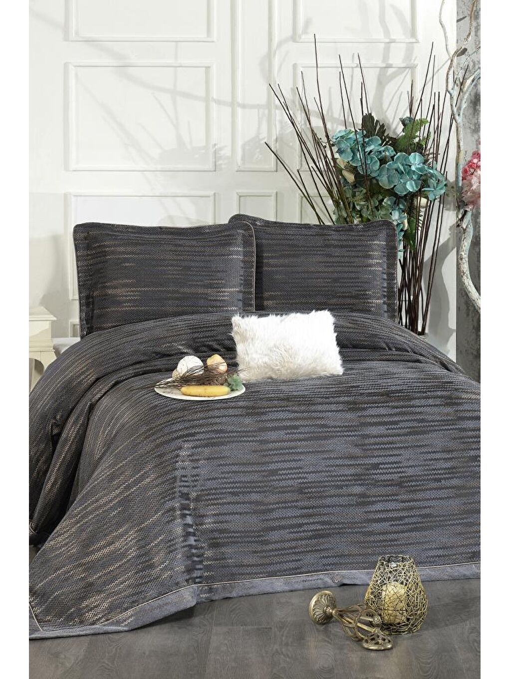 Alina Şönil Çift Kişilik Yatak Örtüsü 260x260 cm Antrasit