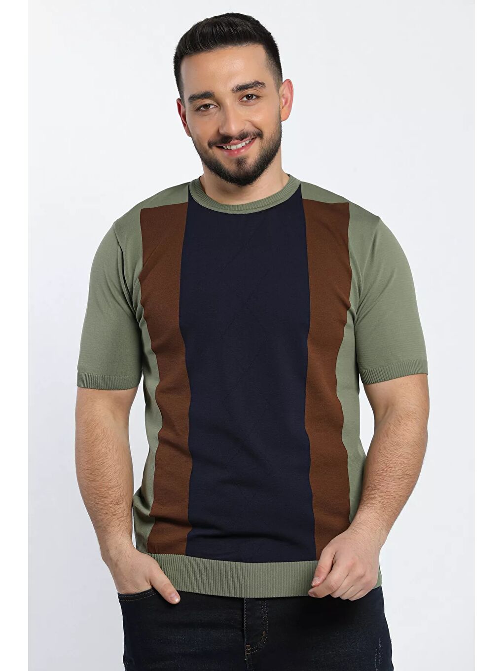 Lacivert Renk Garnili Bisiklet Yaka Erkek Tişört