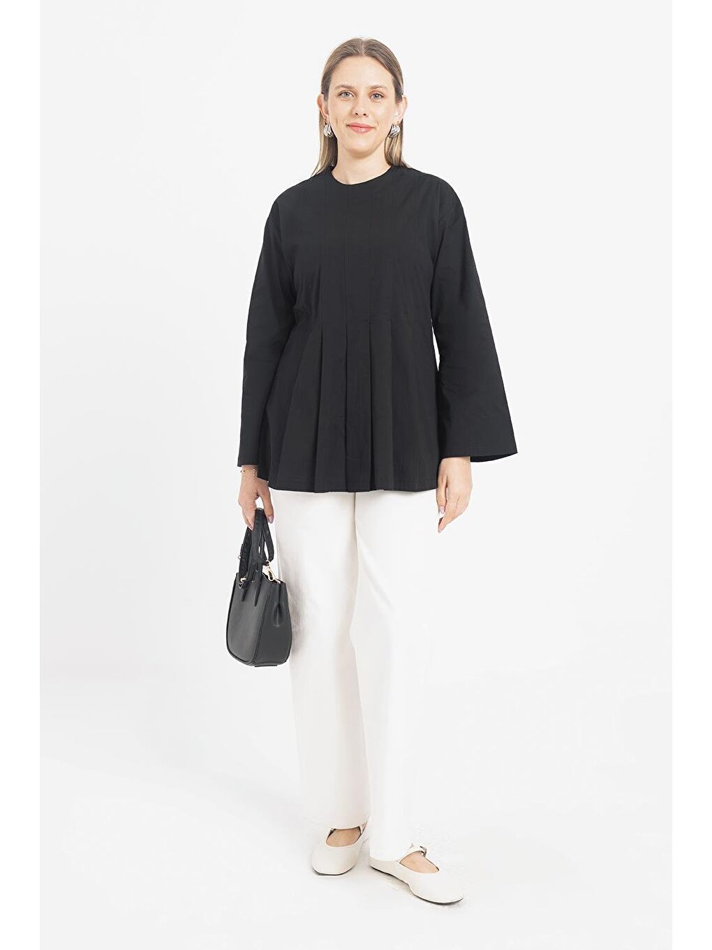 Siyah-Pileli Gizli Fermuarlı Elastanlı Bluz-1