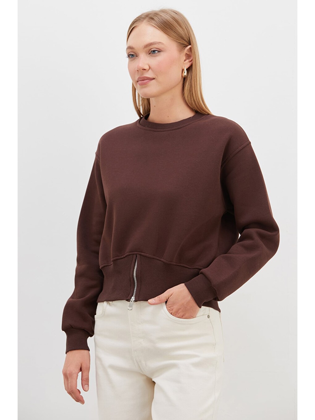 Kahverengi 3 İplik Eteği Fermuarlı Bisiklet Yaka Crop Sweatshirt-3