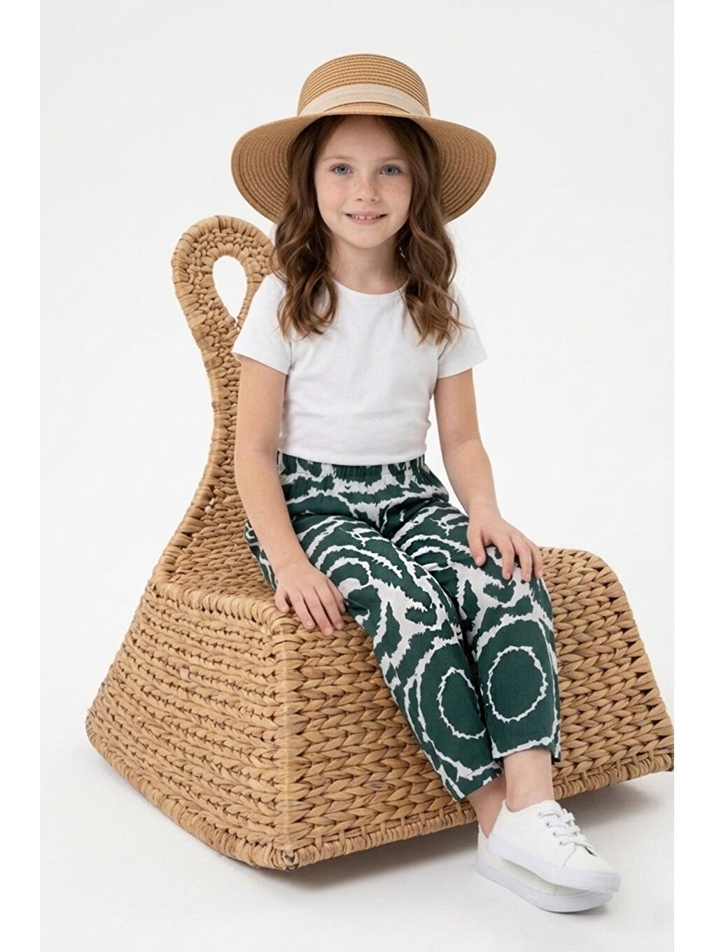 Yeşil Desenli Beli Lastikli Kız Çocuk Pantolon-1