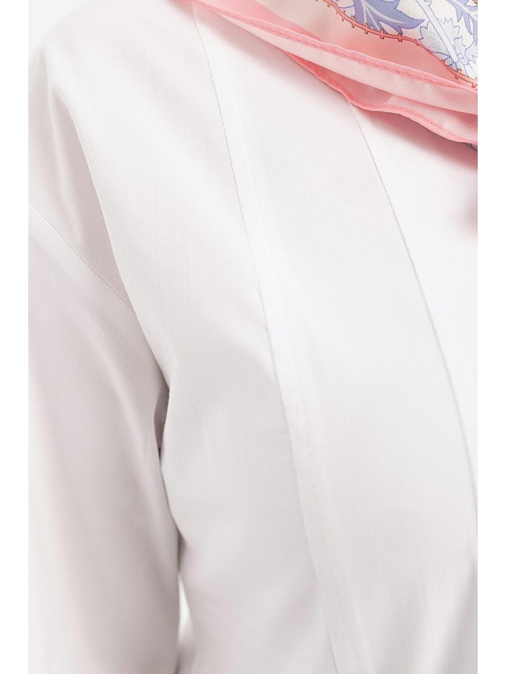 Beyaz-Pileli Gizli Fermuarlı Elastanlı Bluz-4